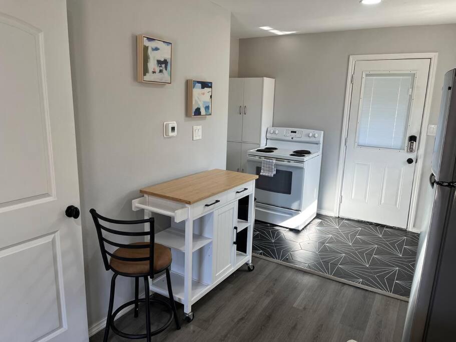 Quaint 1 Bd Close To Downtown Houston Bagian luar foto